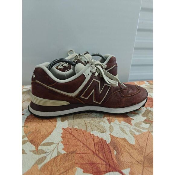 Size 9.5 - New Balance 574 Leather Dark Brown - Picture 2 of 7